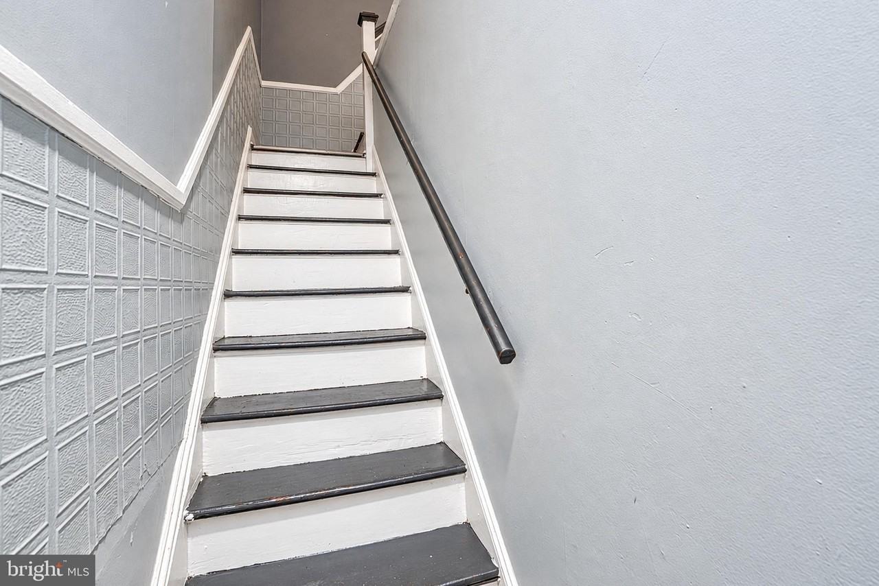 2456 Keyworth Ave #2 - Photo 4 of 20