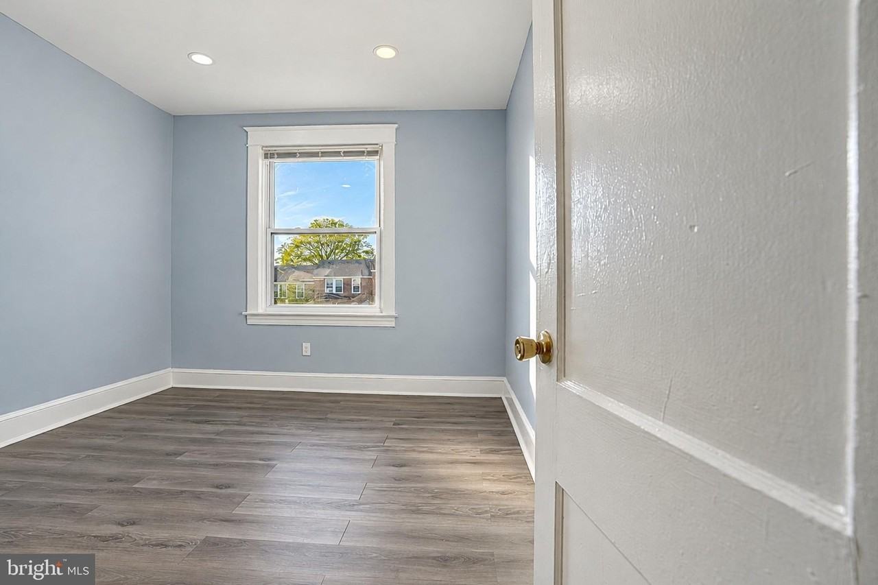 2456 Keyworth Ave #2 - Photo 5 of 20