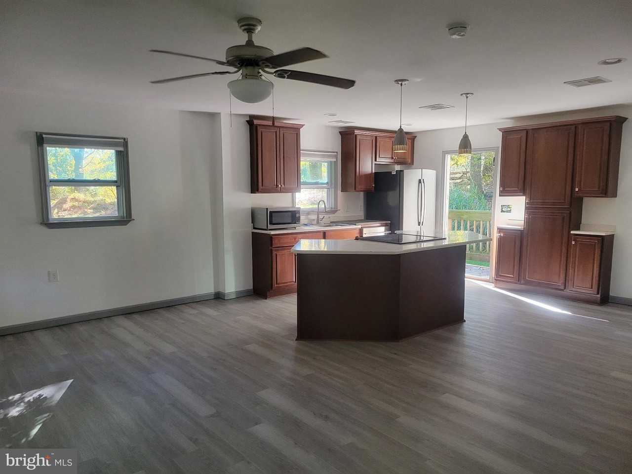 3321 Rocks Chrome Hill Rd - Photo 4 of 10