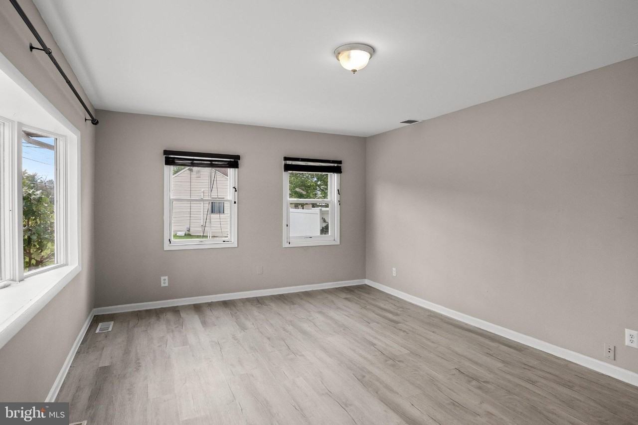 91 Baker Blvd - Photo 6 of 29