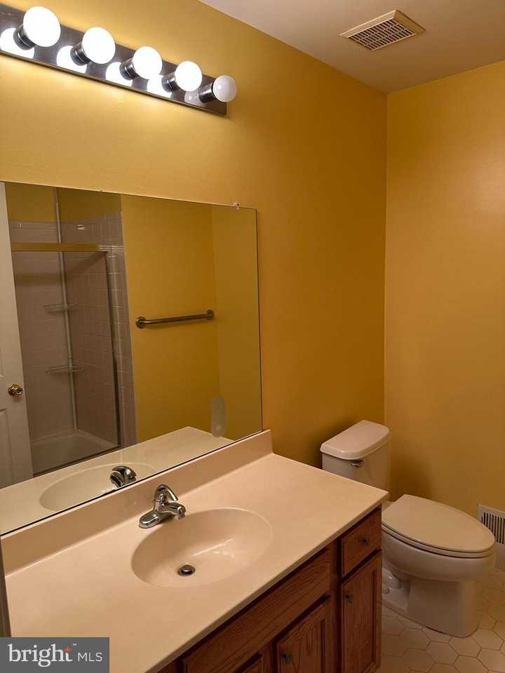 193 Fountayne Ln - Photo 6 of 15