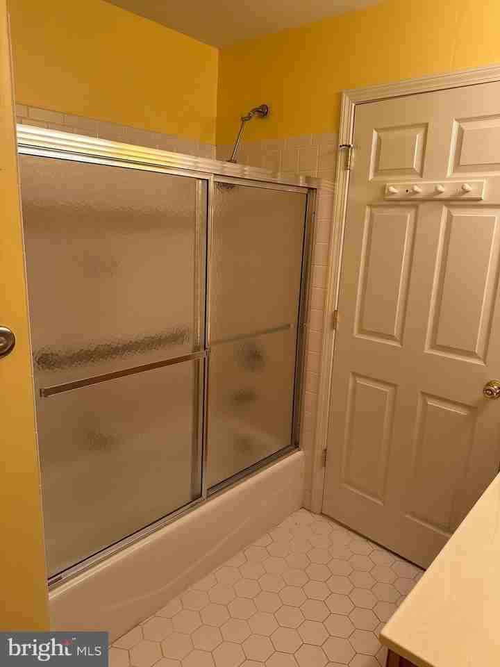 193 Fountayne Ln - Photo 7 of 15