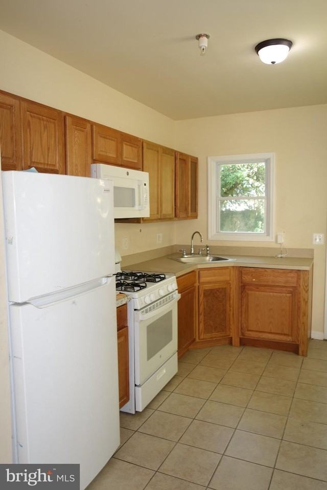 186 Passaic St - Photo 3 of 17
