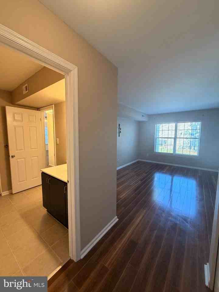 3505 Bennett Pl - Photo 4 of 8