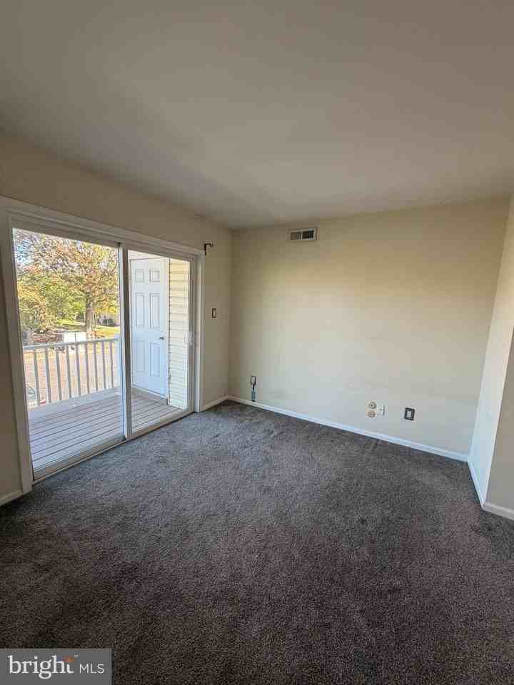 3505 Bennett Pl - Photo 6 of 8