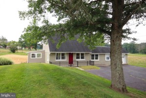 featured image of 892 Deer Run Rd