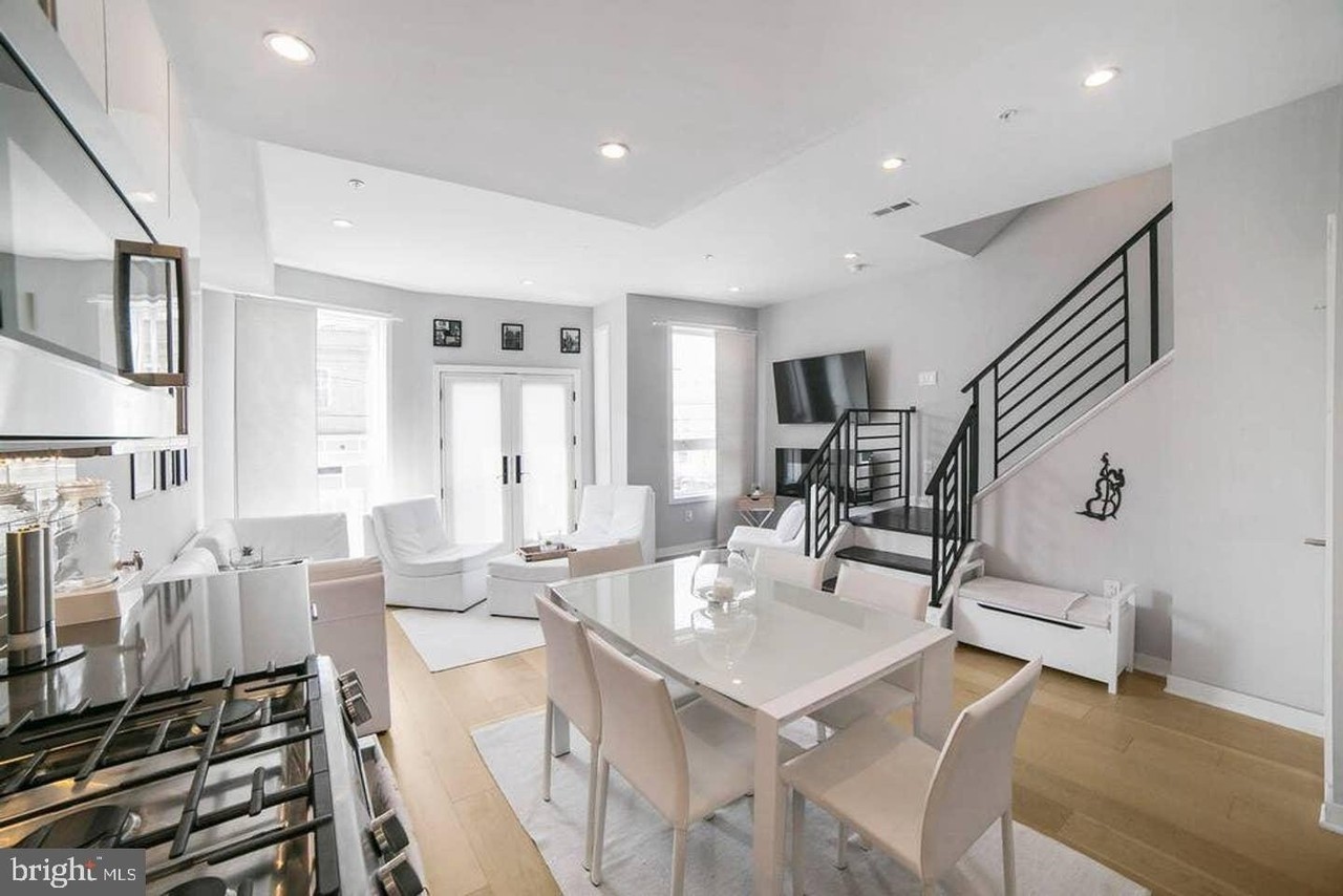 345 N Front St #B - Photo 6 of 22