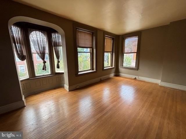 458 W Market St - Photo 3 of 8