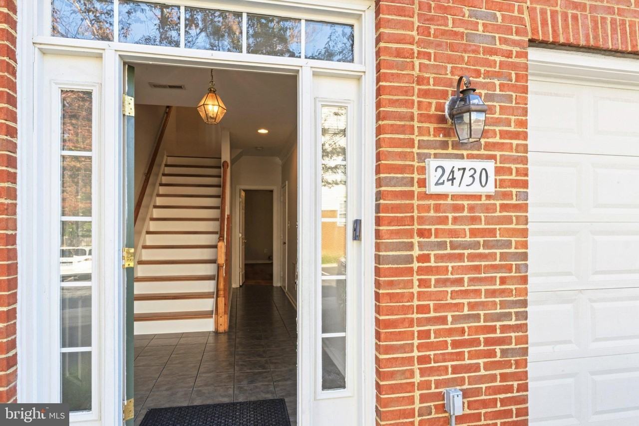 24730 Clock Tower Sq - Photo 2 of 50