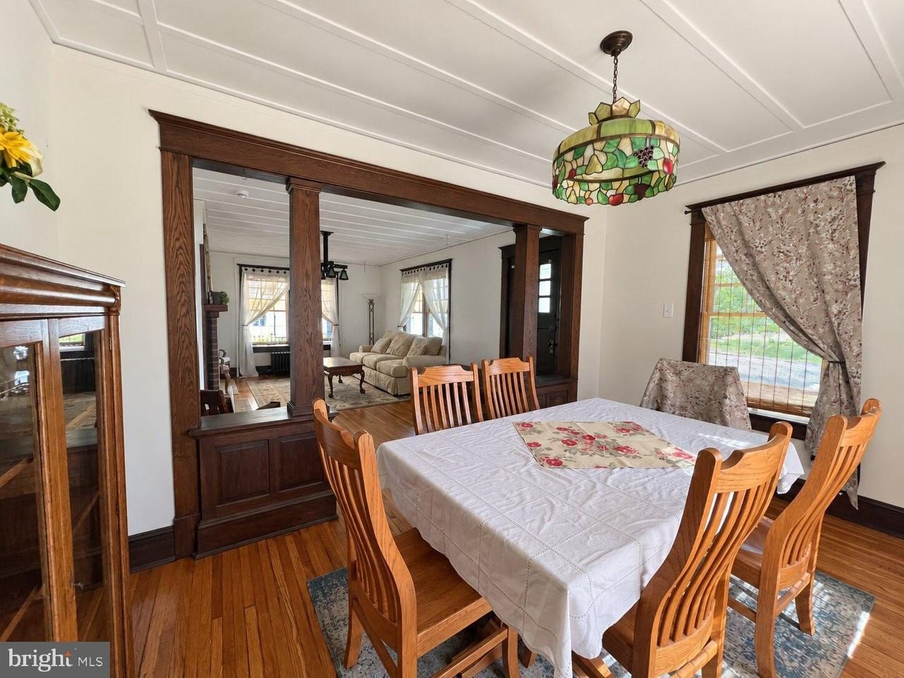 113 N Church St - Photo 4 of 20