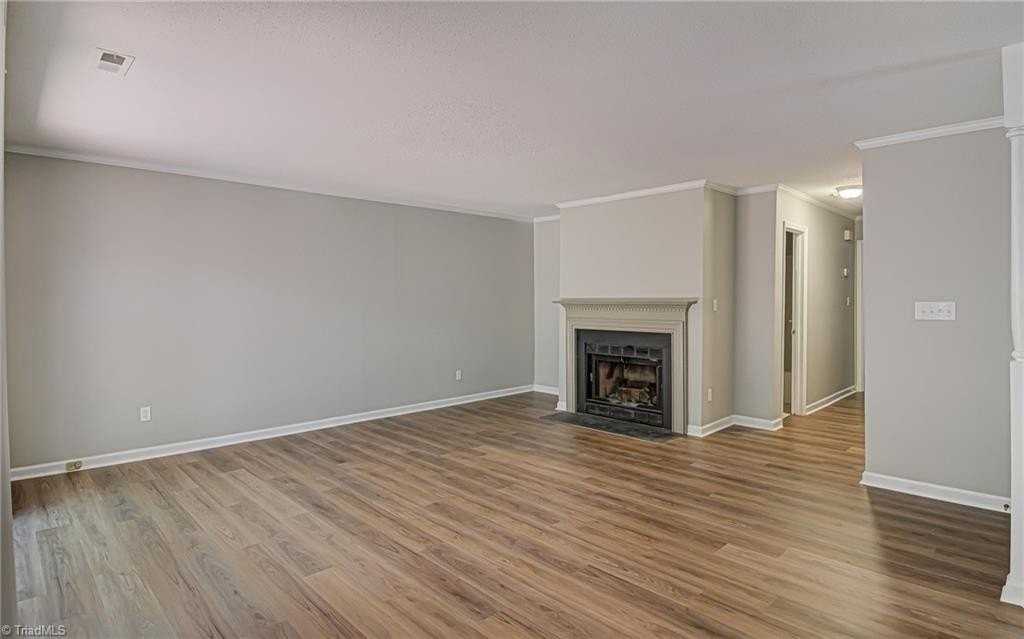 4639 Lawndale Dr - Photo 6 of 22