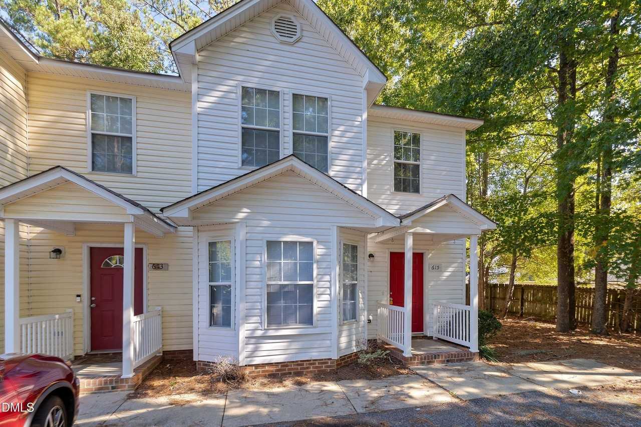 615 Moore St - Photo 2 of 39