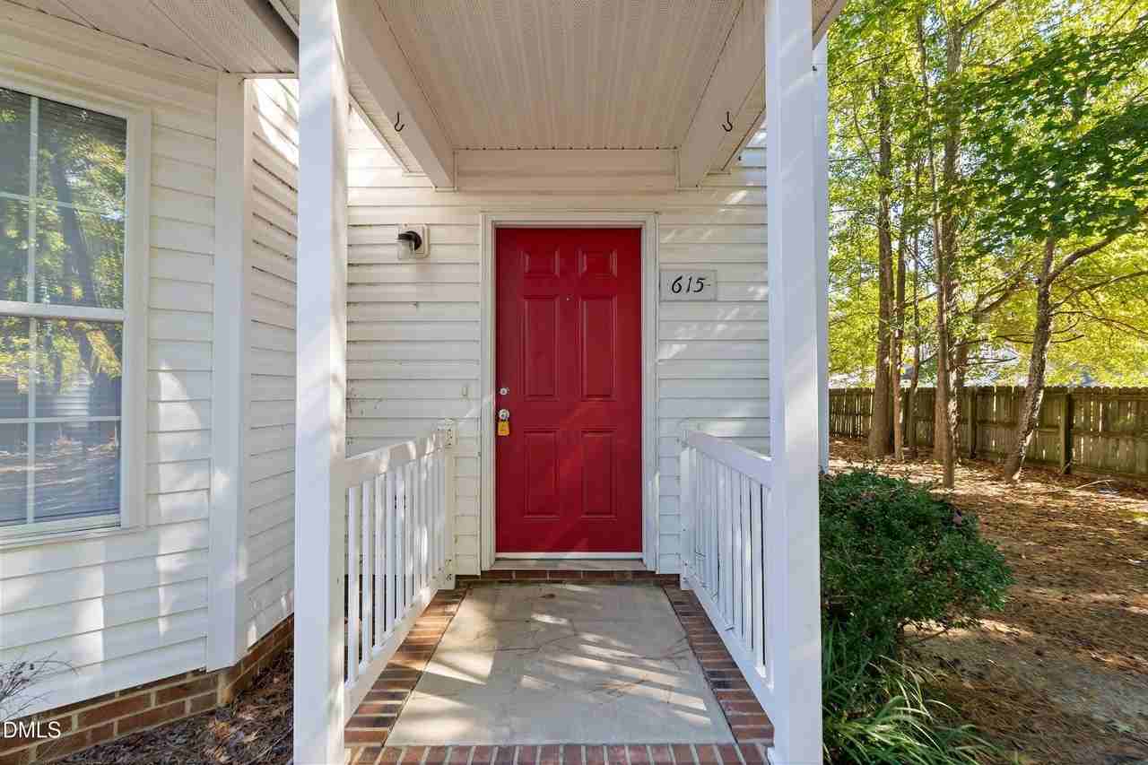 615 Moore St - Photo 3 of 39