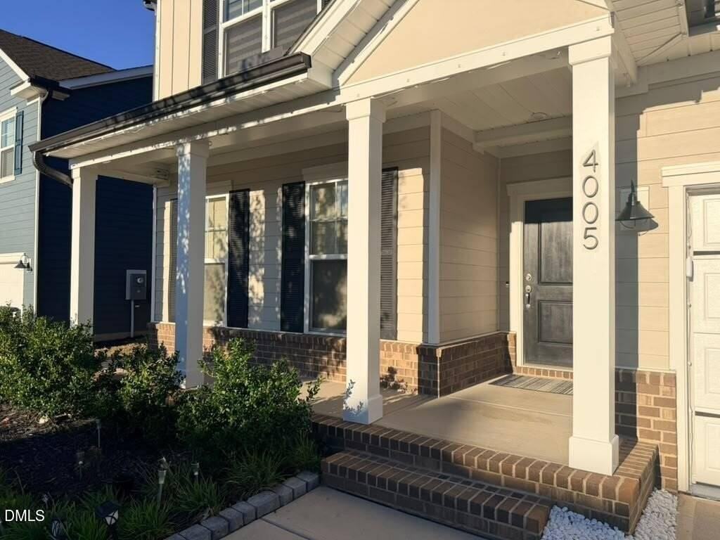4005 Table Rock Dr - Photo 3 of 34