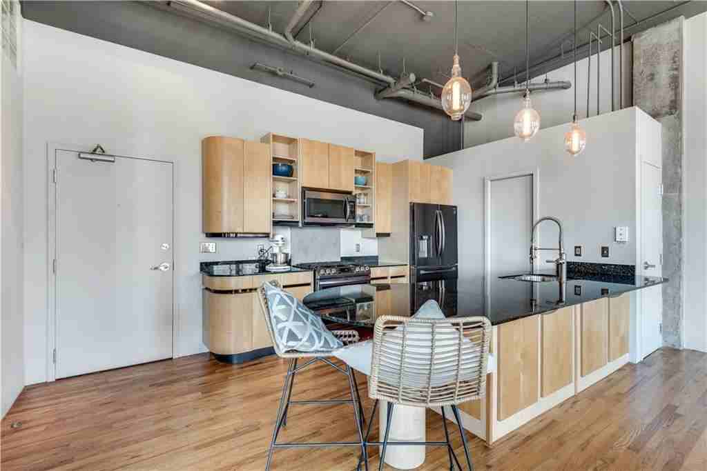 3235 Roswell Rd Ne ##709 - Photo 6 of 17