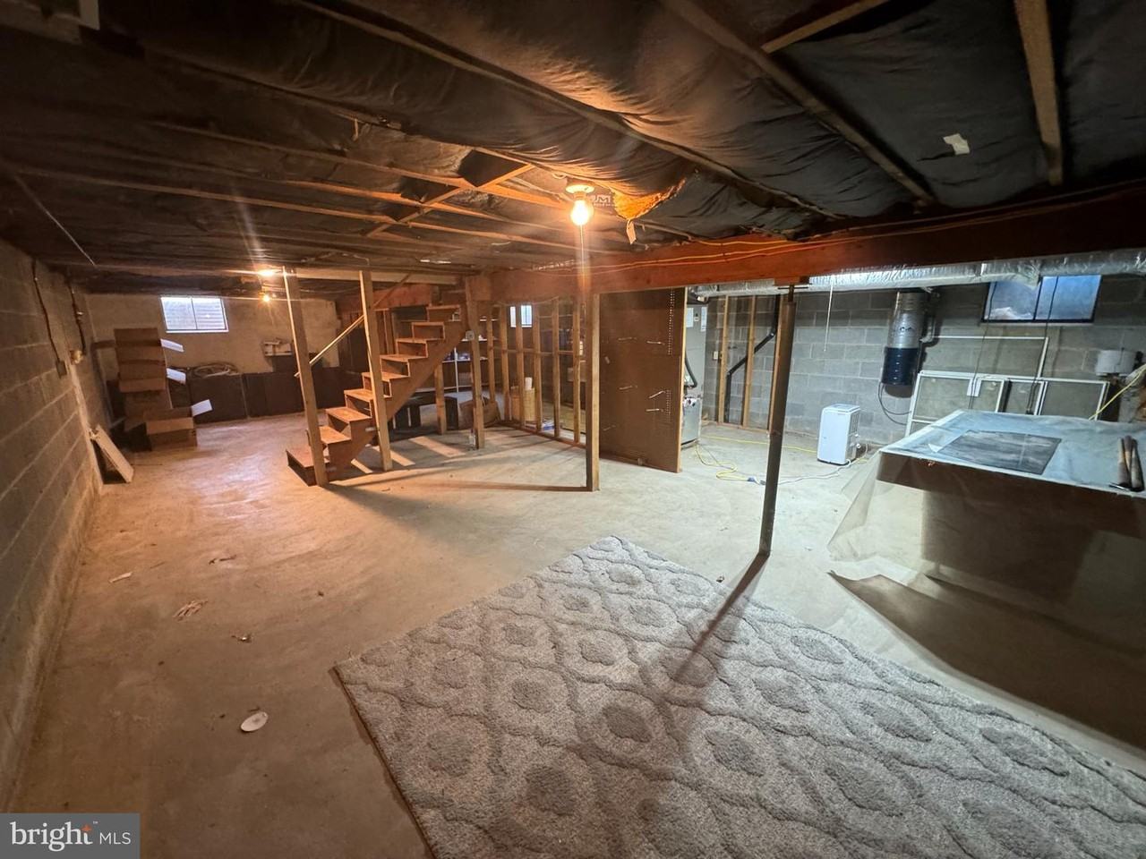 901 Hillcrest Dr - Photo 3 of 21