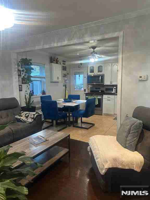 4-A Wisse St - Photo 3 of 35