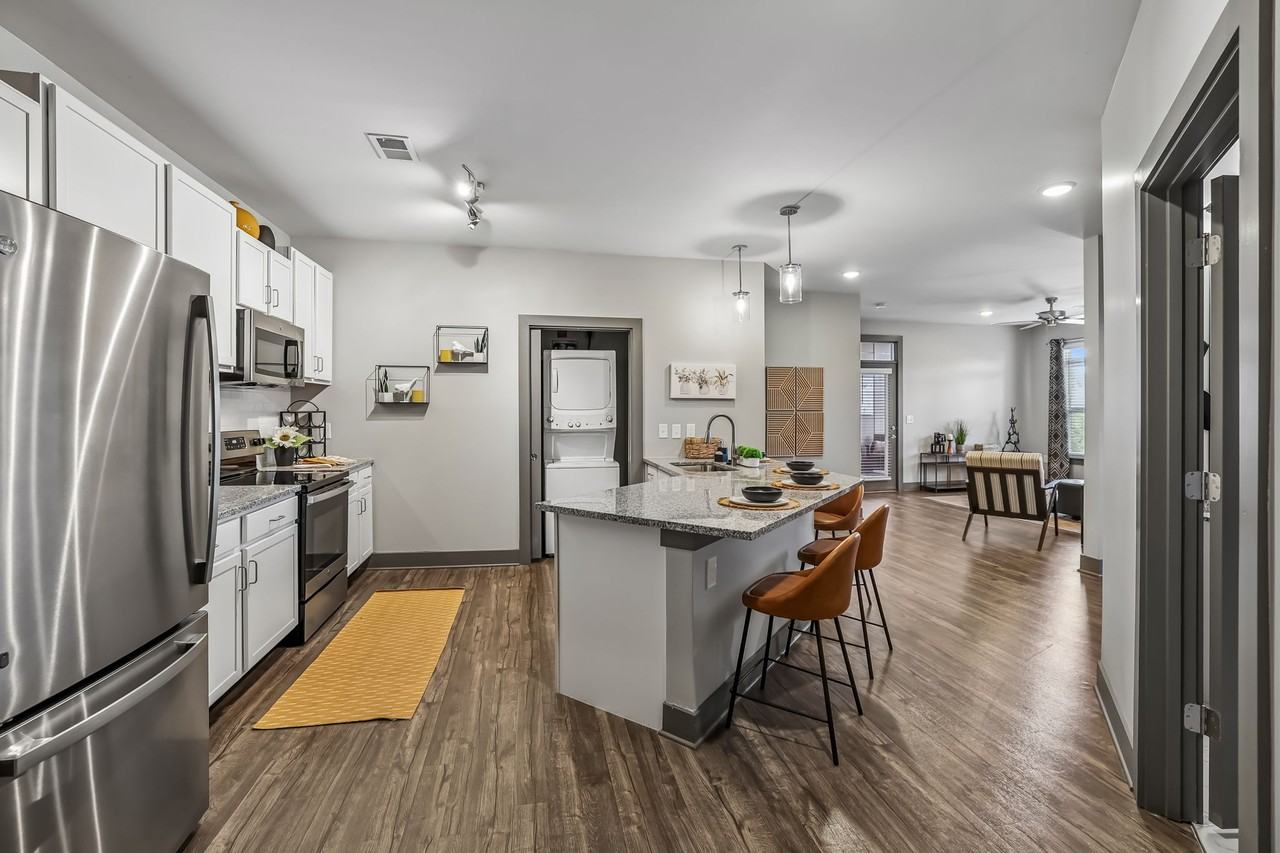 Lofts at Gateway Commons - Photo 5 of 88