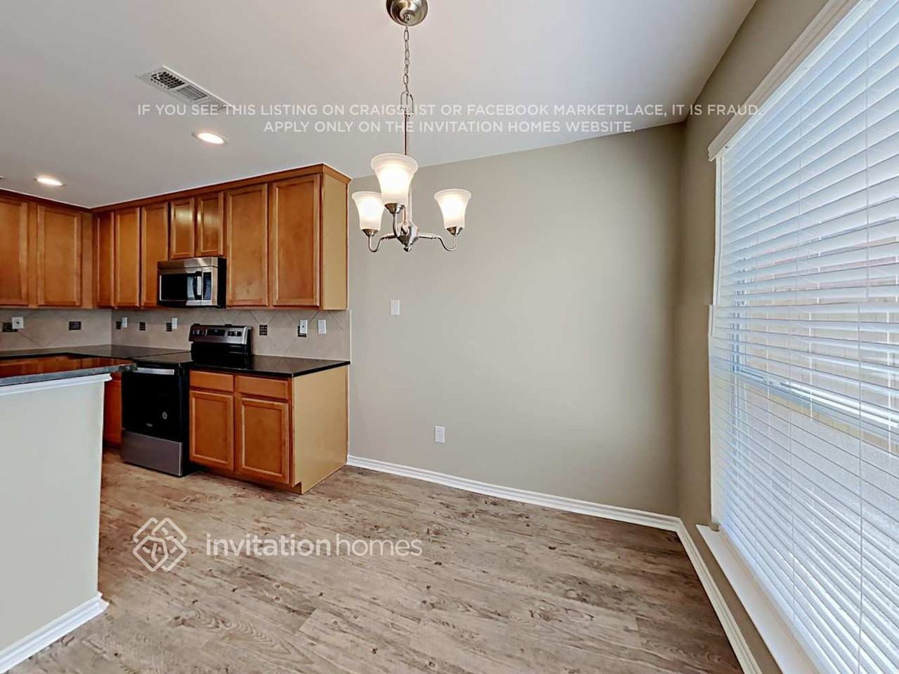 2068 Meadow Park Dr - Photo 7 of 20