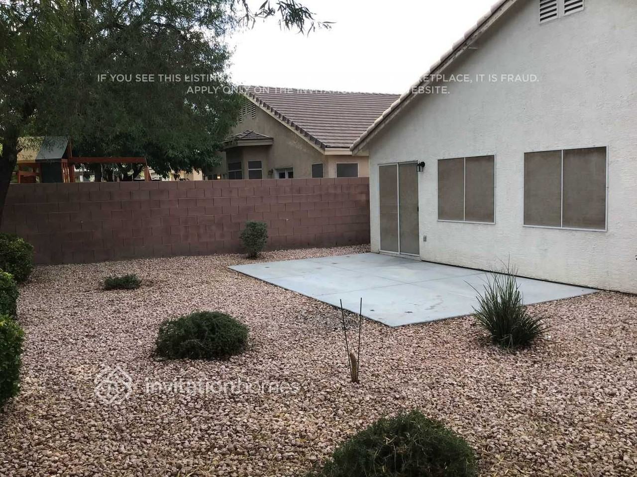4921 W El Campo Grande Ave - Photo 6 of 7