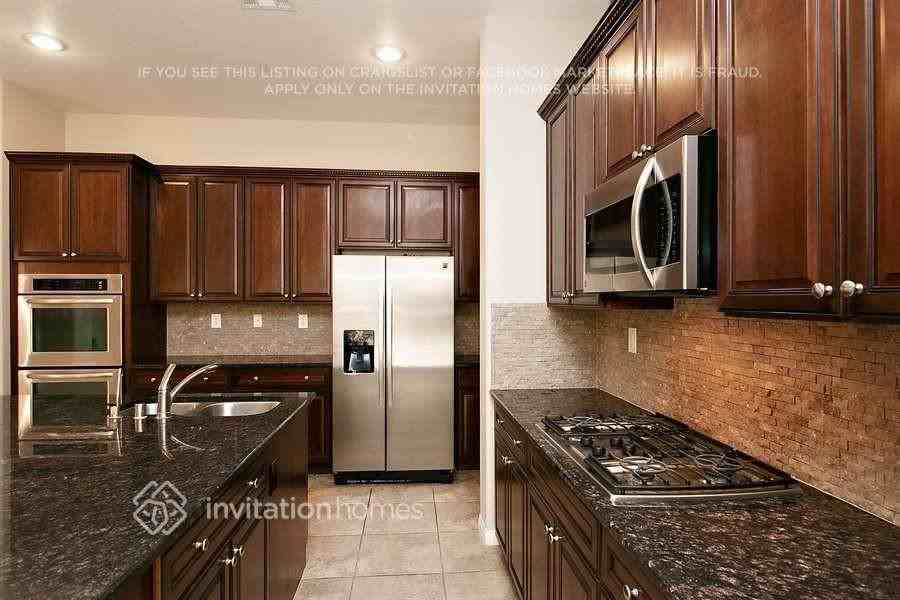 3164 Color Palette Ave - Photo 4 of 13