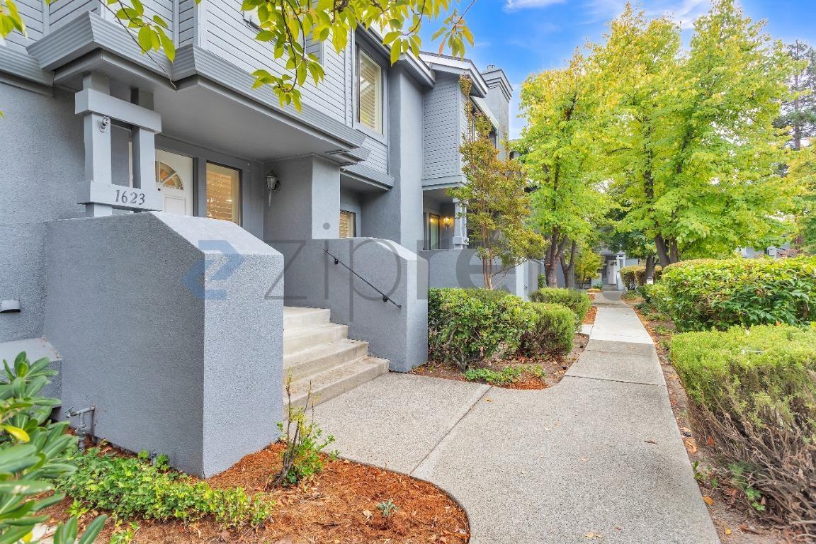 1623 Geary Rd - Photo 4 of 50