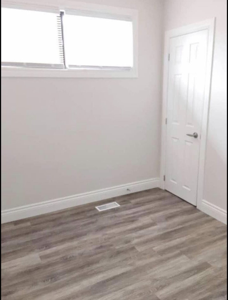 Palmerston Ave - Photo 7 of 10