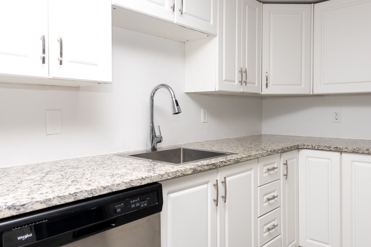 739 Wolseley Avenue - Photo 4 of 25