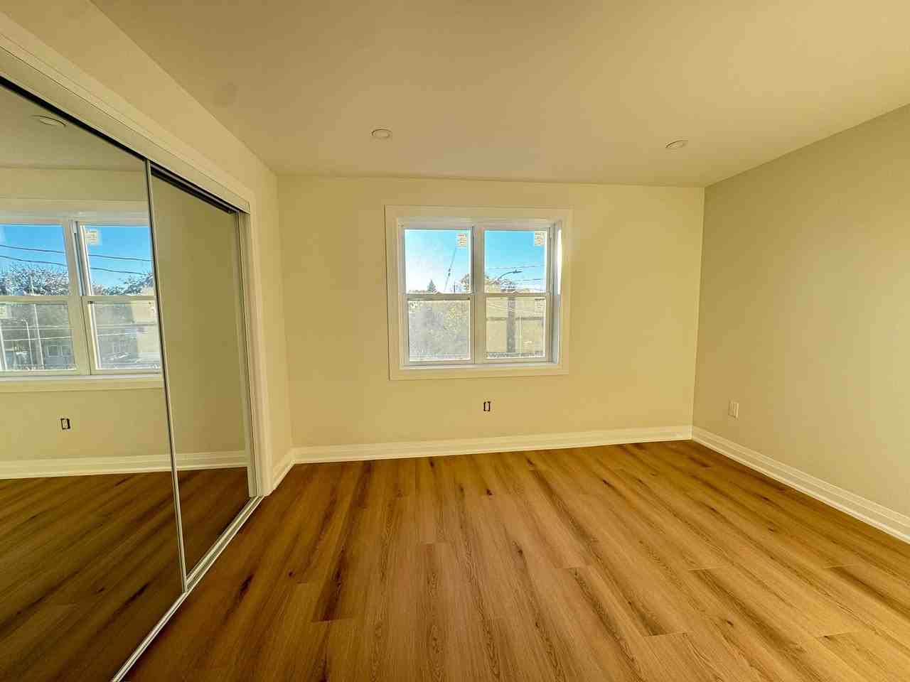 390 Merritt St - Photo 7 of 14