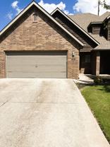 BEAUTIFUL TOWNHOUSE IN A GREAT LOCATION!!! - Photo 1 of 1