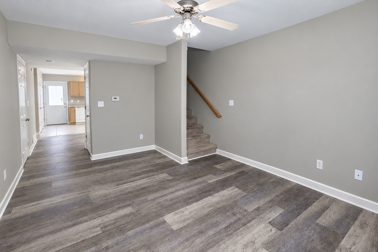1311 Raleigh Dr - Photo 3 of 33