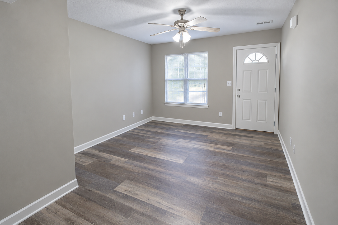 1311 Raleigh Dr - Photo 6 of 33
