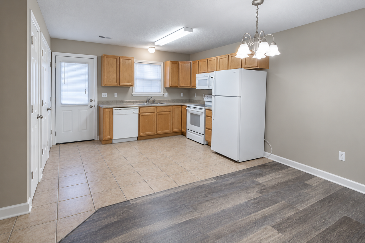 1311 Raleigh Dr - Photo 7 of 33