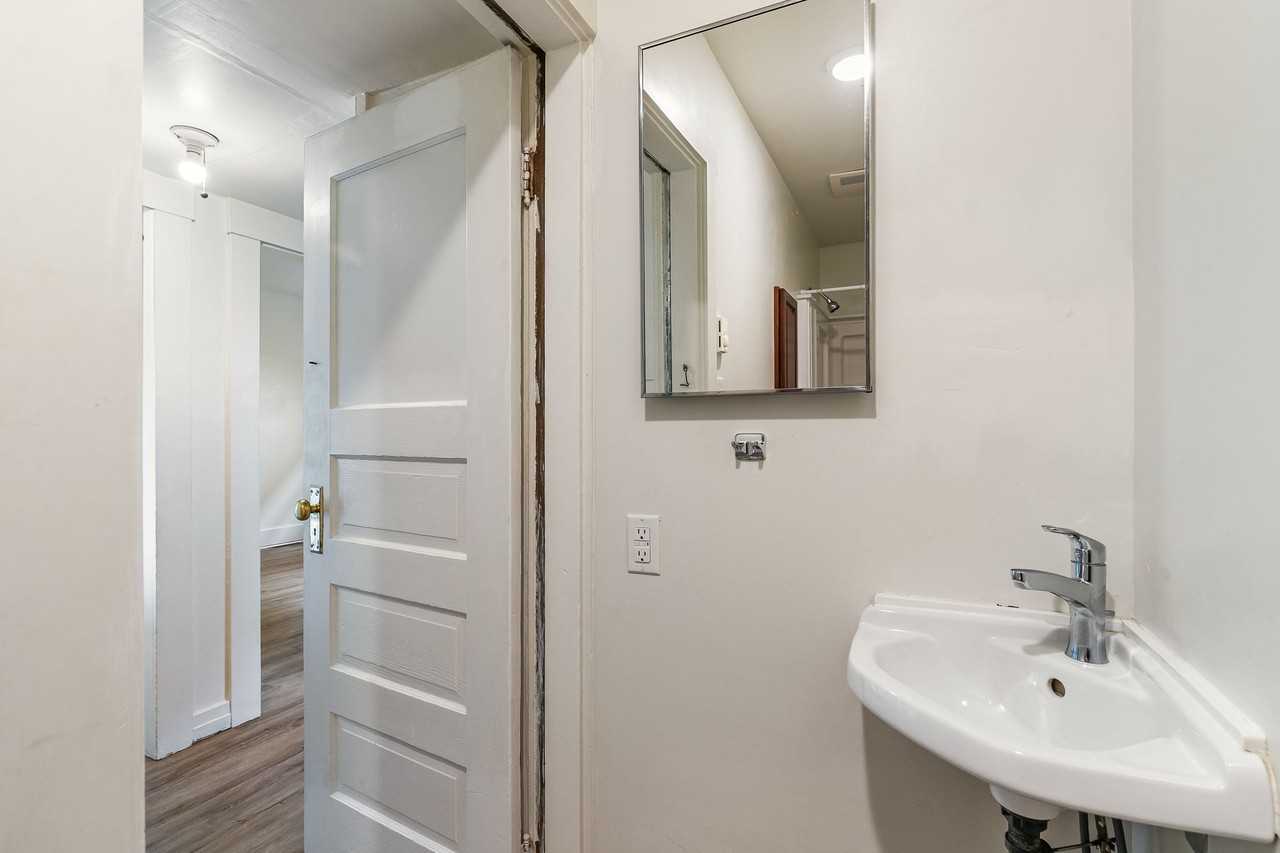 617 North State Street Apartments - Photo 6 of 6