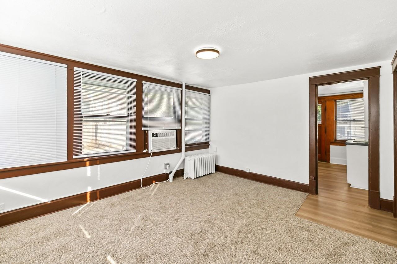 132 N 38th Ave - Photo 4 of 17