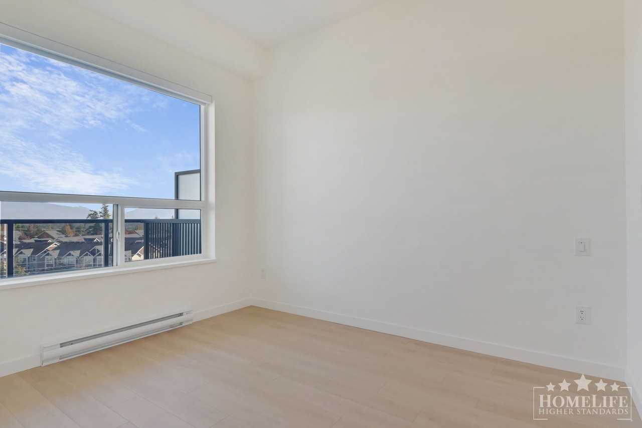 15780 Fraser Highway - Photo 7 of 30