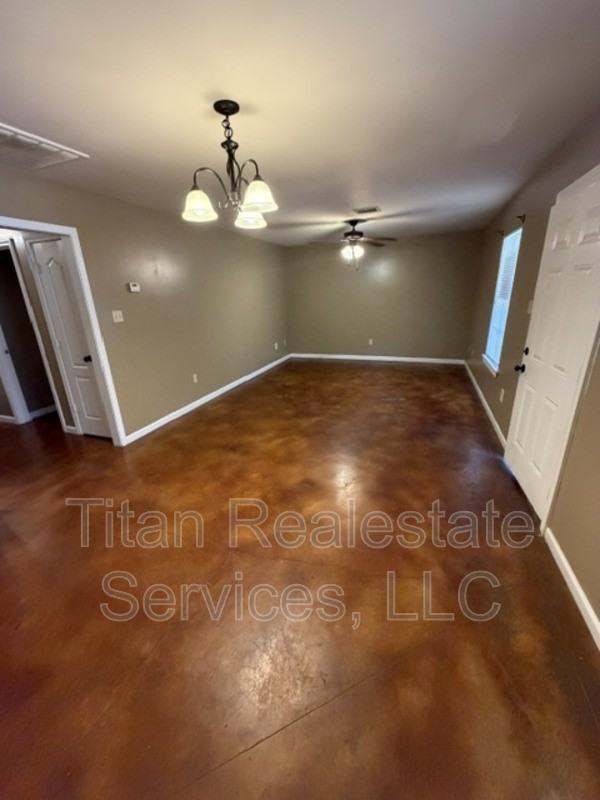 308 S Landry Dr #C - Photo 4 of 6
