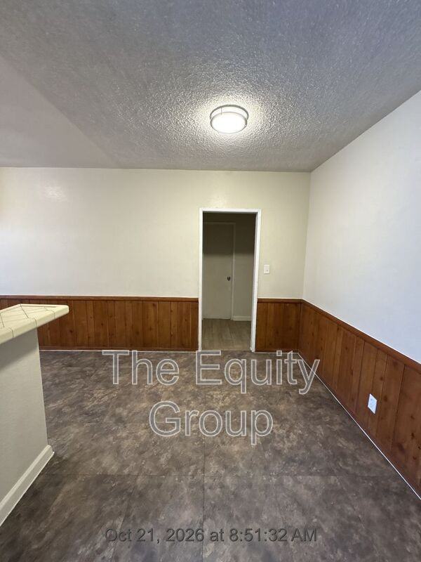 580 S Richmond Ave #3 - Photo 3 of 11