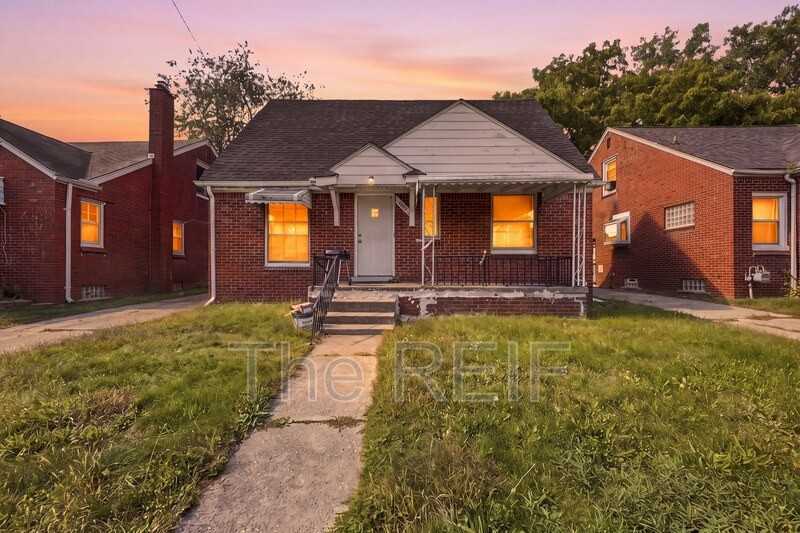 20225 Terrell St - Photo 2 of 19