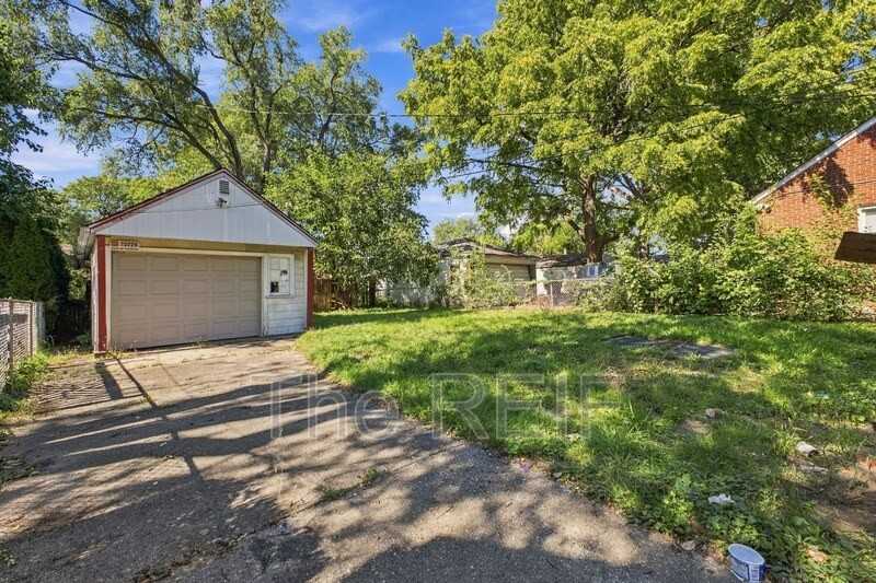 20225 Terrell St - Photo 5 of 19