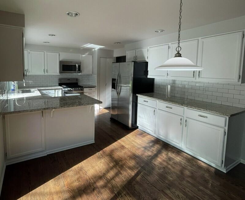 4321 170th Ct Ne - Photo 4 of 12