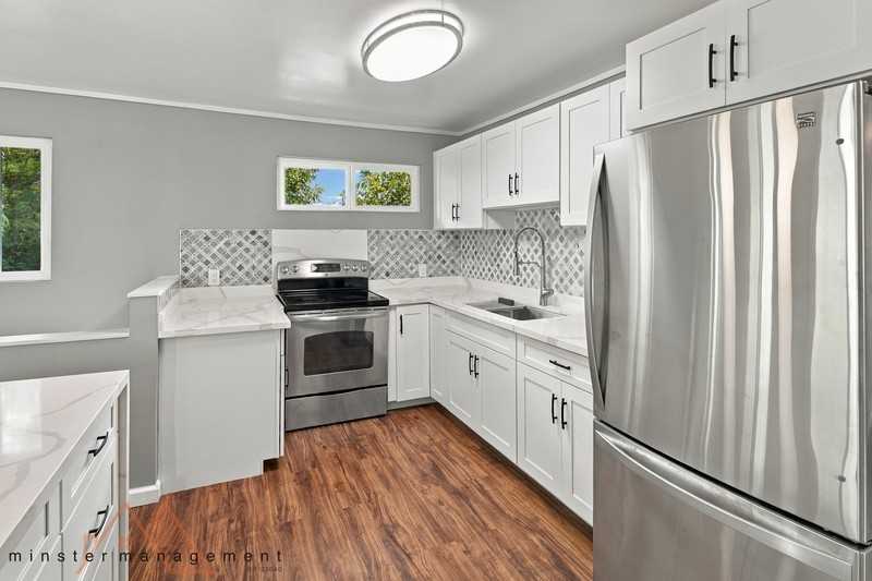 6163 Kawekiu Pl #U - Photo 2 of 25