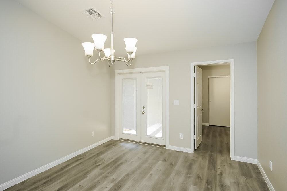 5029 W El Campo Grande Ave - Photo 6 of 16