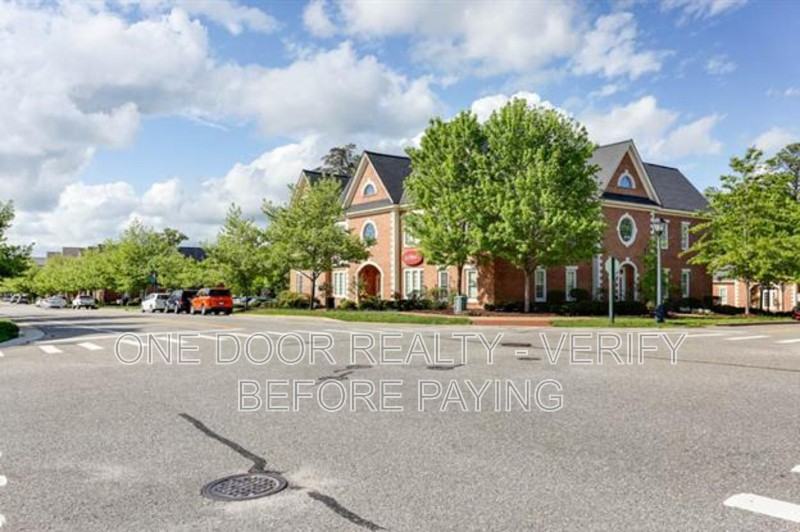 4451 Lydias Dr - Photo 4 of 26
