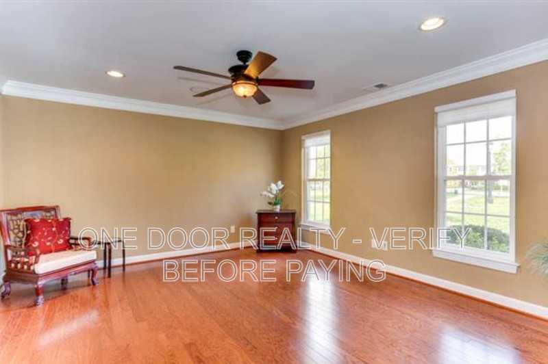 4451 Lydias Dr - Photo 6 of 26