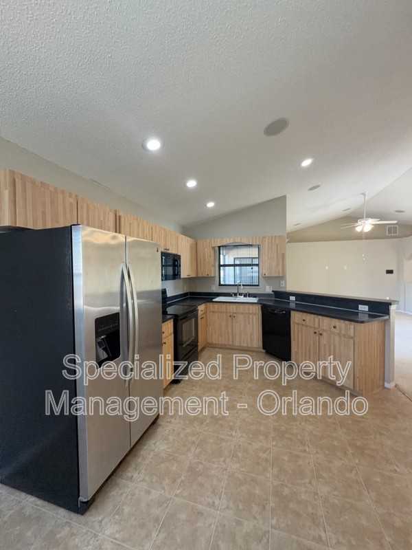 4605 Magnolia Preserve Loop - Photo 3 of 23