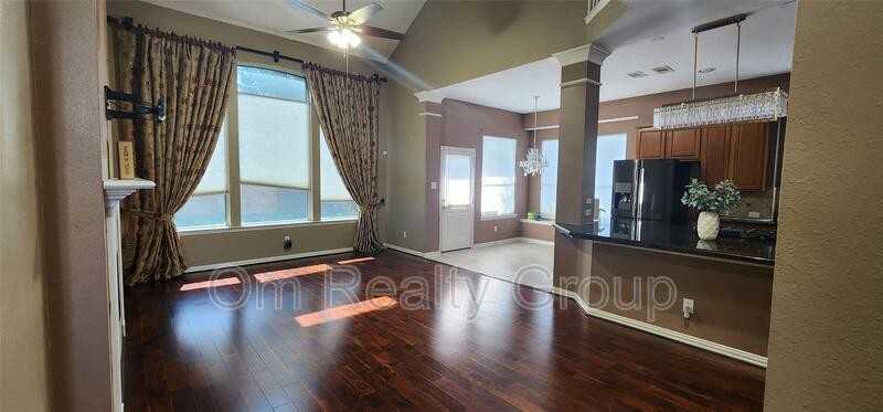 7023 Paintbrush Trl - Photo 4 of 28