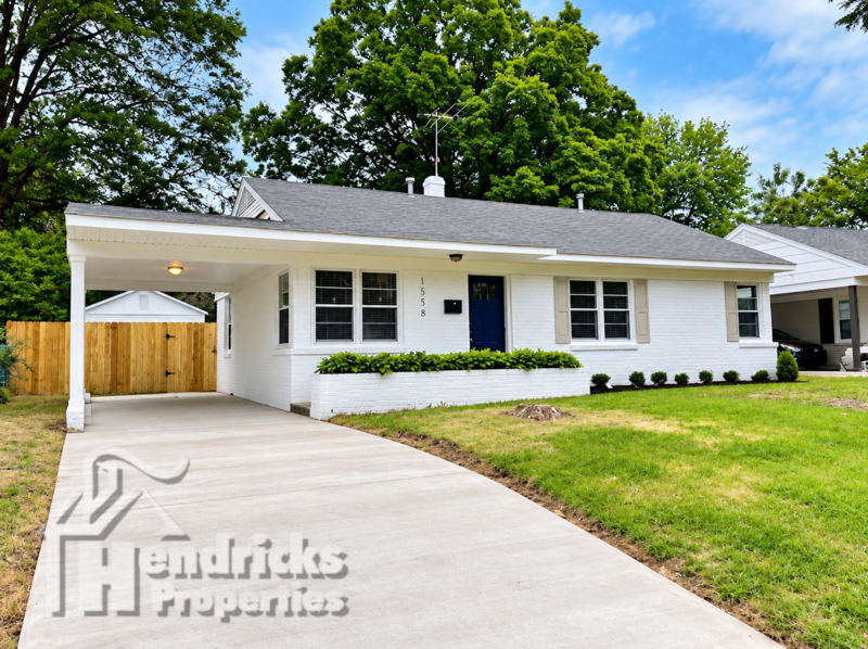 1556 Raymore Rd - Photo 4 of 15