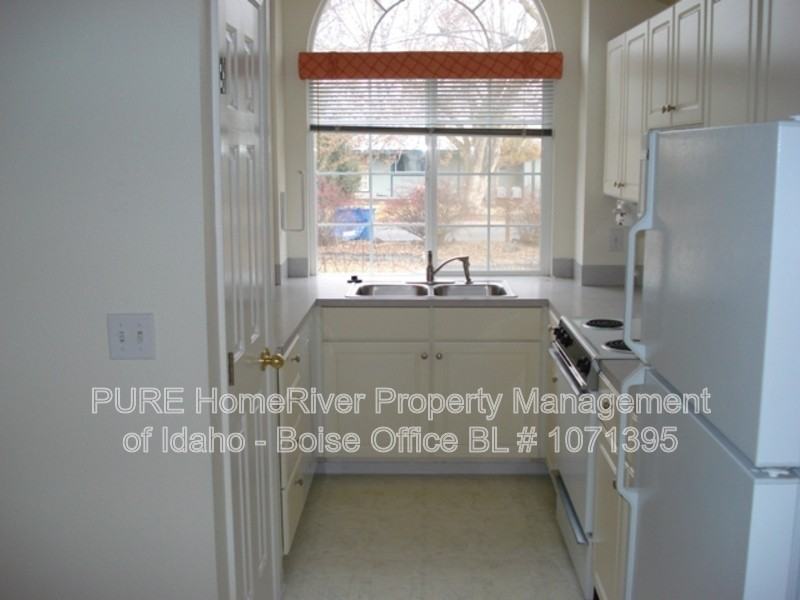 4103 N Vera St - Photo 5 of 13