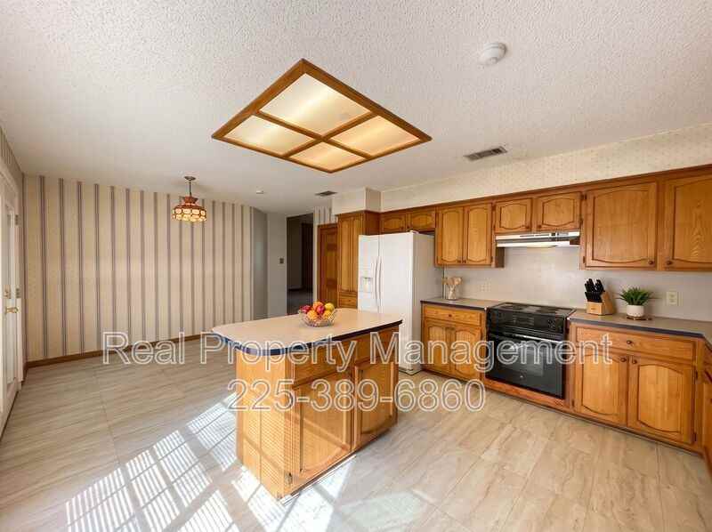 9766 Kinglet Dr - Photo 3 of 21